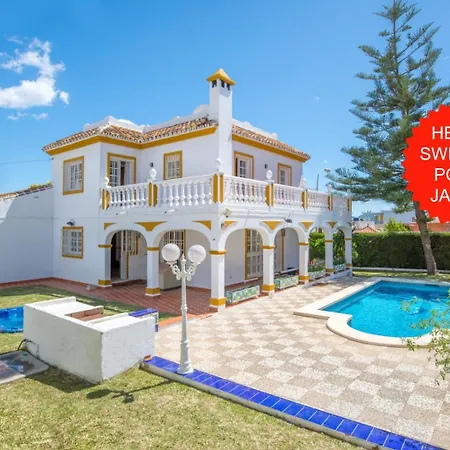 Villa Marina - 5 Min Walk To The Beach, Heated Pool, Spa, 5 Bedrooms Benalmadena